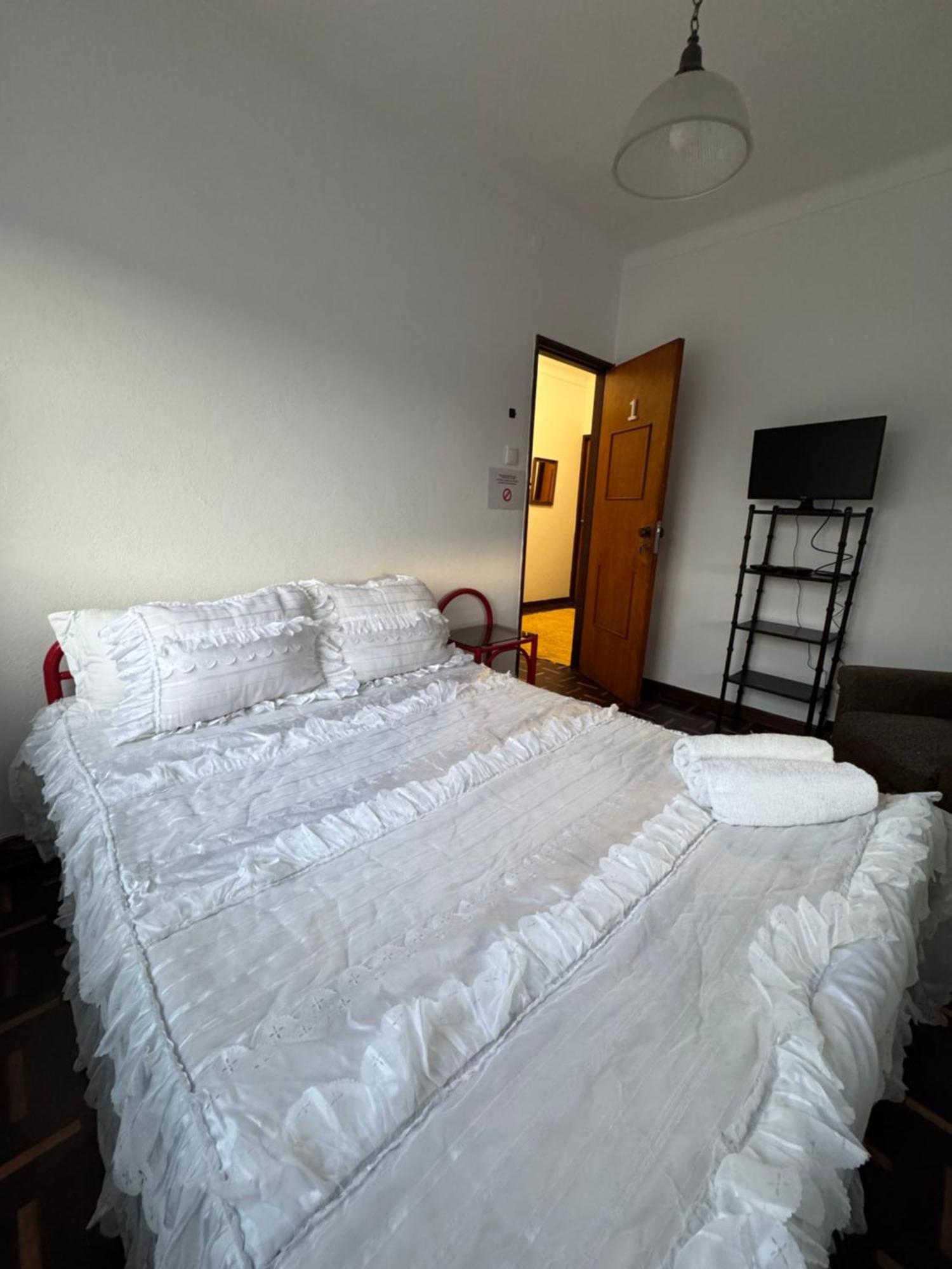 House Mariona Hostel Каминя Екстериор снимка